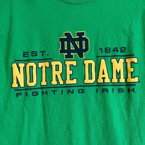 🎄Champion Notre Dame TShirt  - Picture 2 of 5